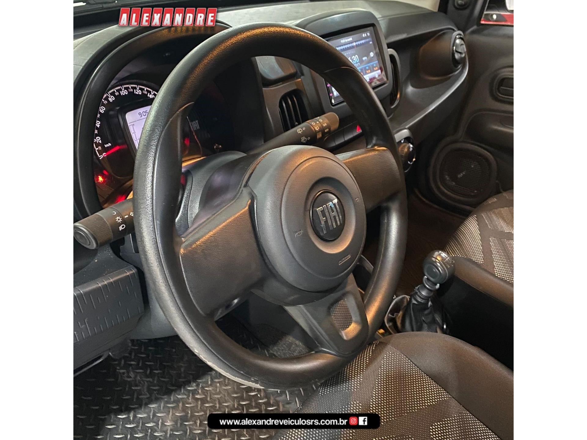 Foto numero 15 do veiculo Fiat Mobi 1.0 MEC. FLEX  - Preta - 2021/2022