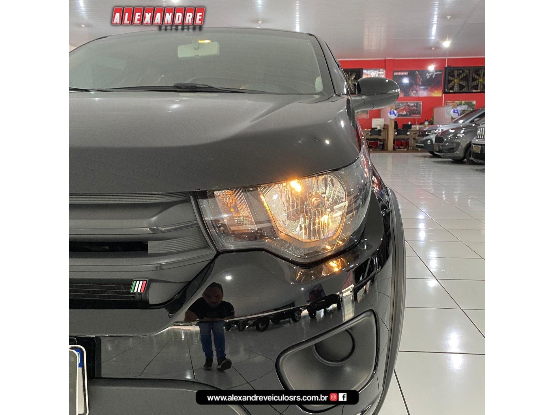 Foto numero 21 do veiculo Fiat Mobi 1.0 MEC. FLEX  - Preta - 2021/2022