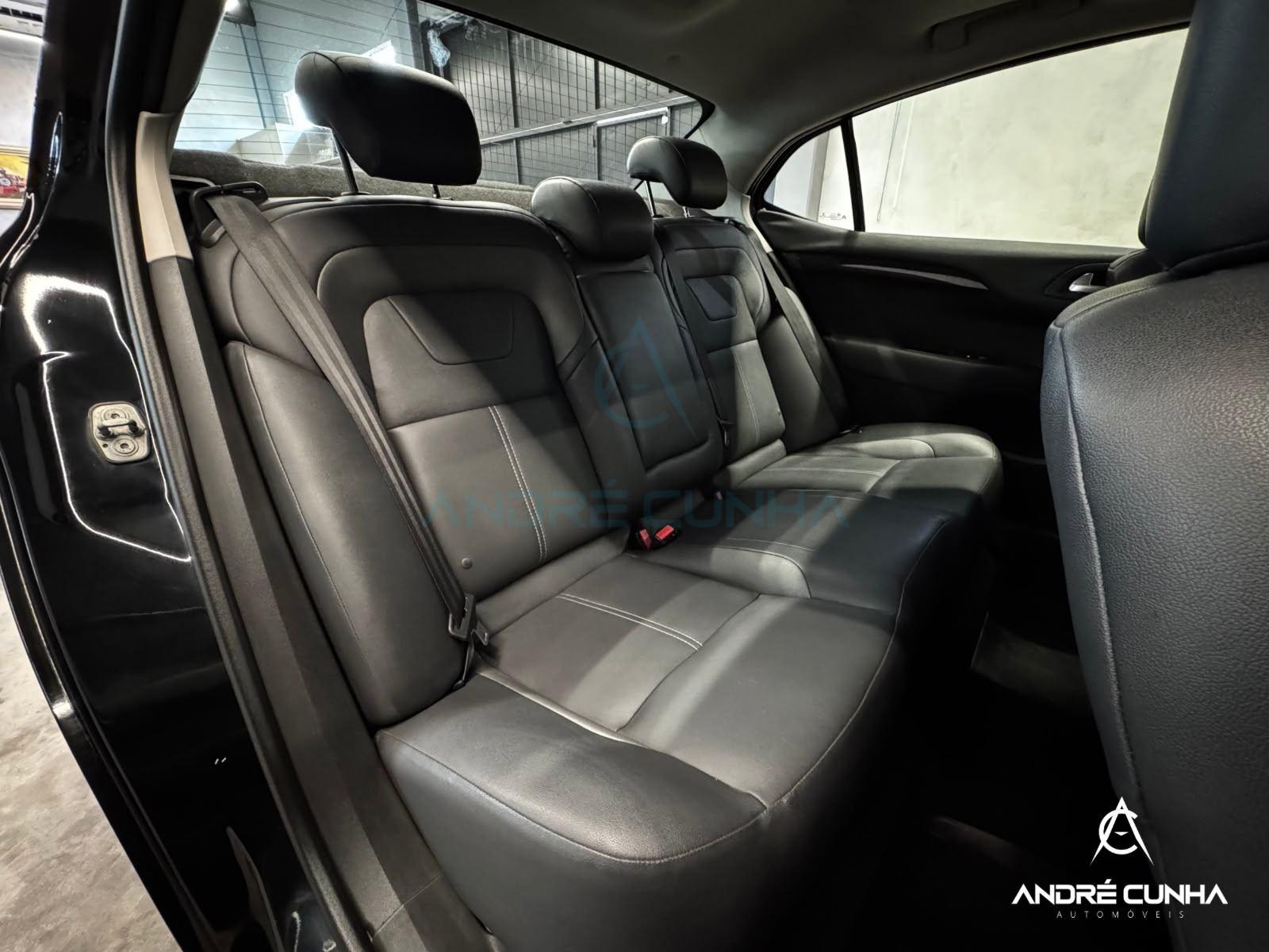 Foto numero 15 do veiculo Citroën C4 LOUNGE Exclusive 1.6 Turbo Flex Aut. - Preta - 2015/2015