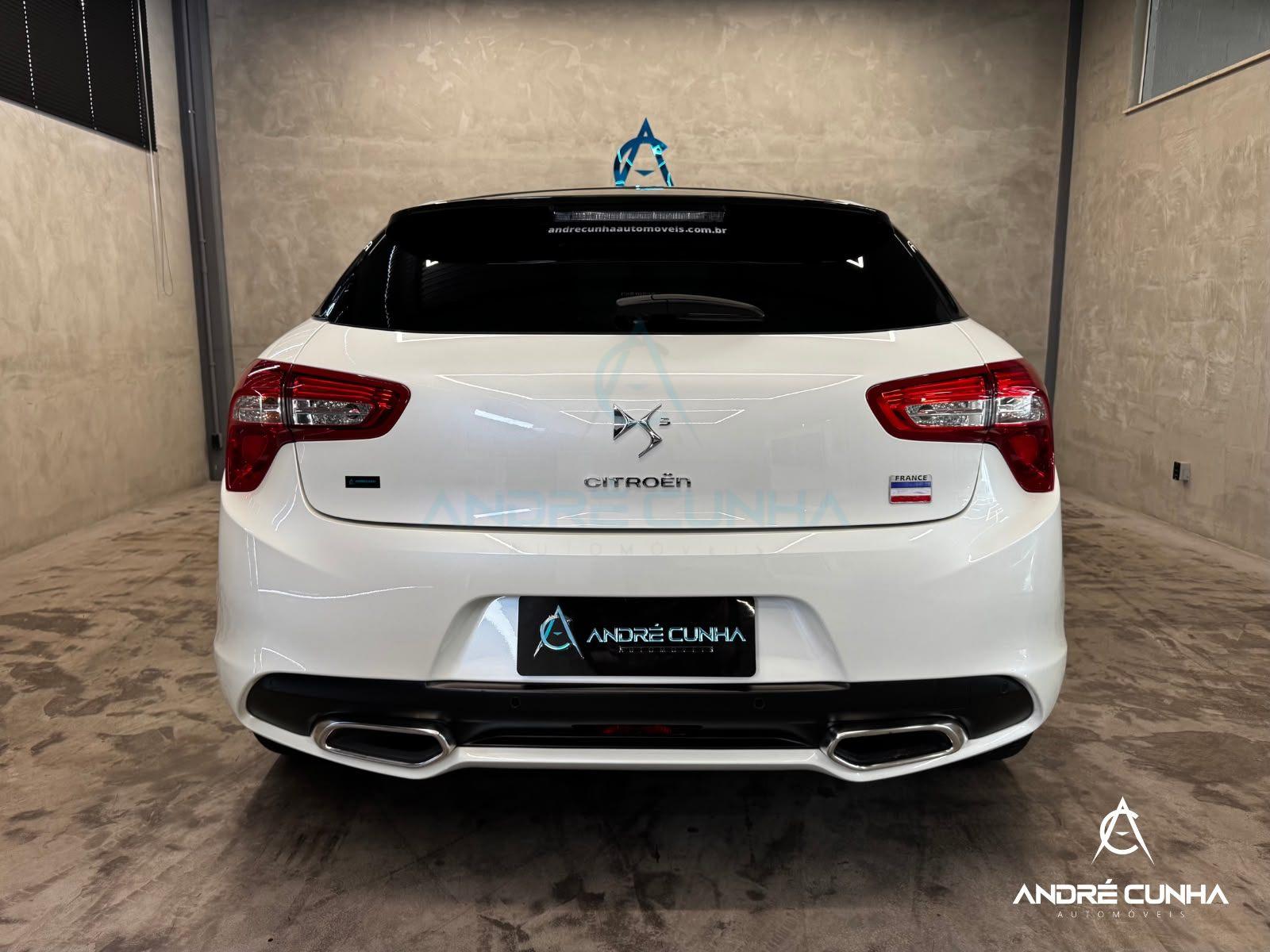 Foto numero 5 do veiculo Citroën DS5 1.6 So Chic Turbo 16V 5p Aut.  - Branca - 2014/2015
