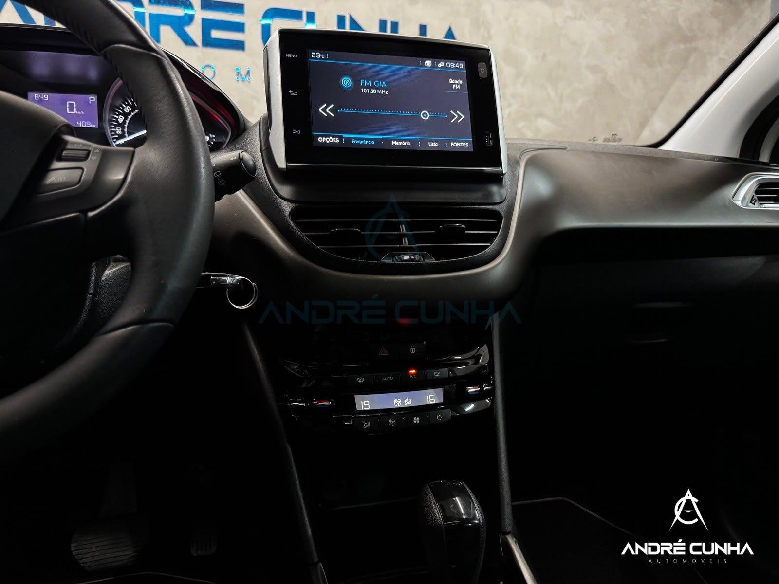 Foto numero 12 do veiculo Peugeot 2008 Griffe 1.6 Turbo Flex 16V 5p Aut.  - Branca - 2019/2020