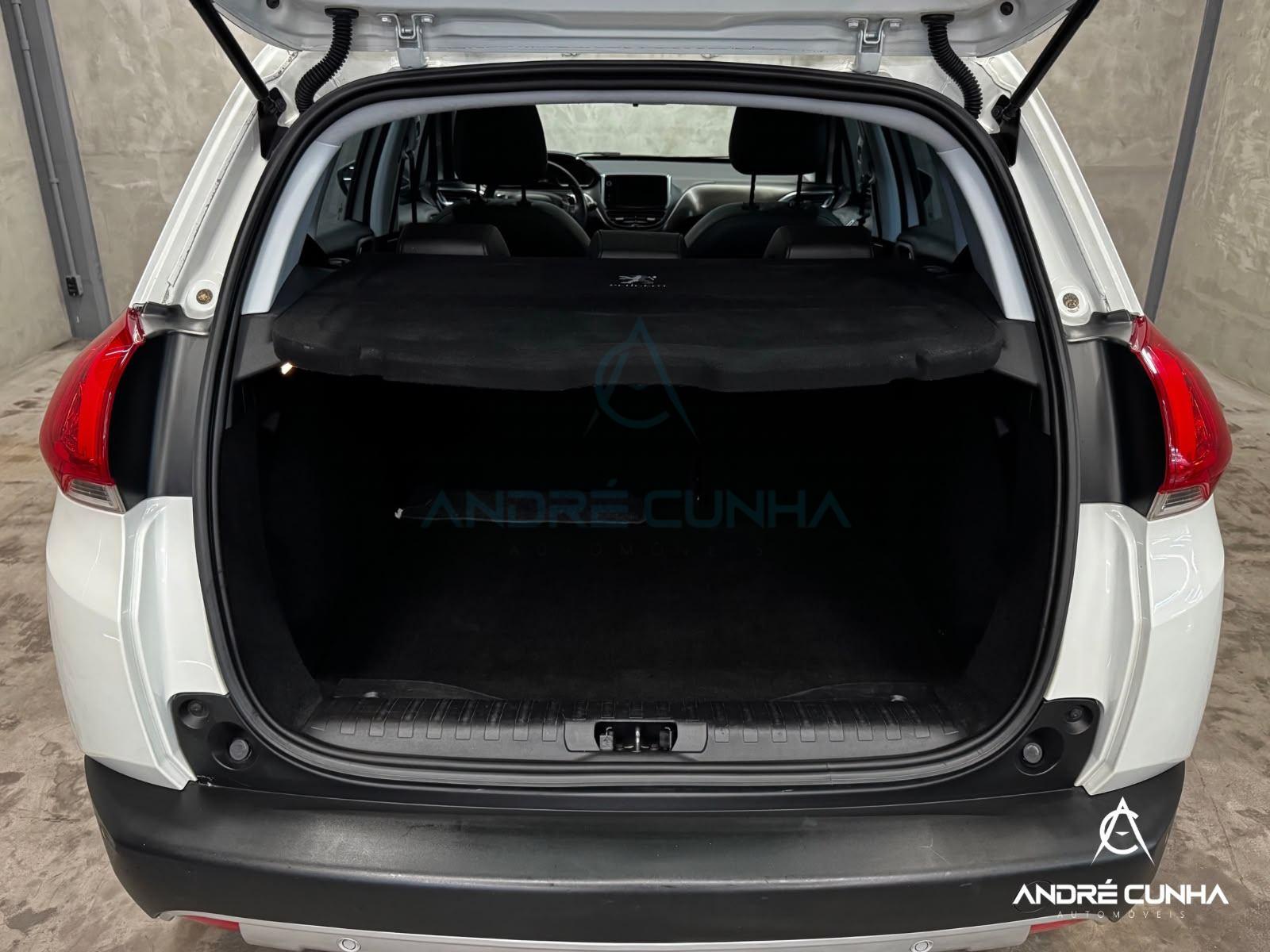 Foto numero 16 do veiculo Peugeot 2008 Griffe 1.6 Flex 16V 5p Aut.  - Branca - 2015/2016