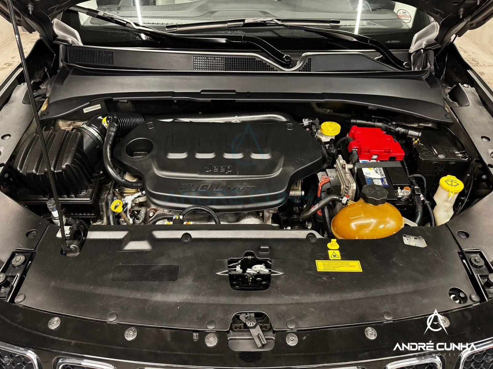 Foto numero 18 do veiculo Jeep Compass LONGITUDE 2.0 4x2 Flex 16V Aut. - Cinza - 2018/2018