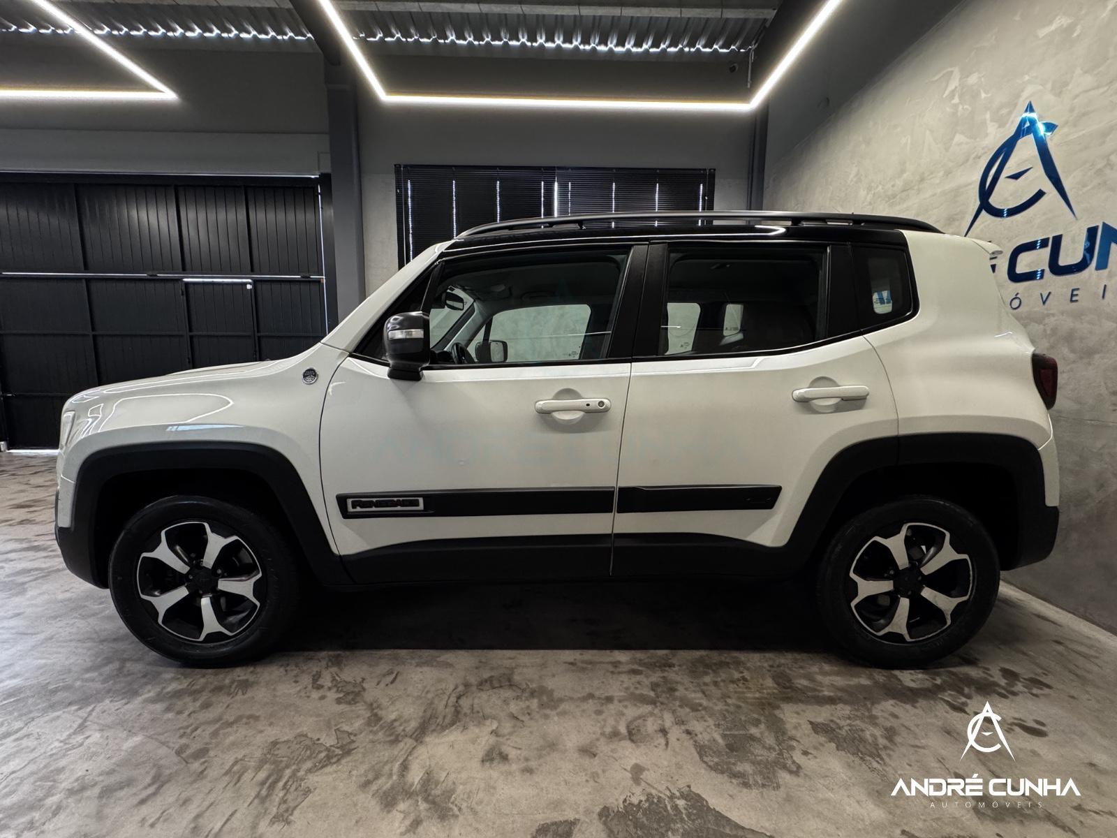 Foto numero 3 do veiculo Jeep Renegade Trailhawk 2.0 4x4 TB Diesel Aut  - Branca - 2021/2021
