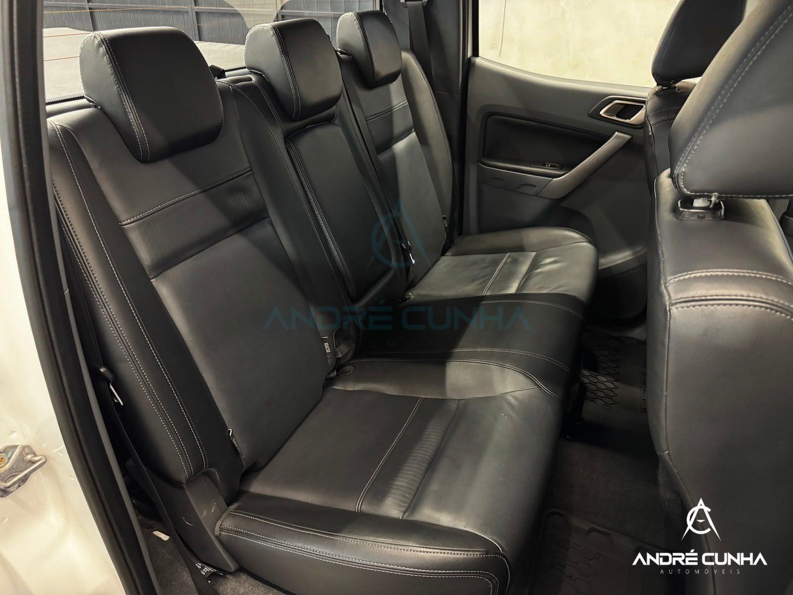 Foto numero 15 do veiculo Ford Ranger XLT 3.2 20V 4x4 CD Diesel Aut.  - Branca - 2019/2019