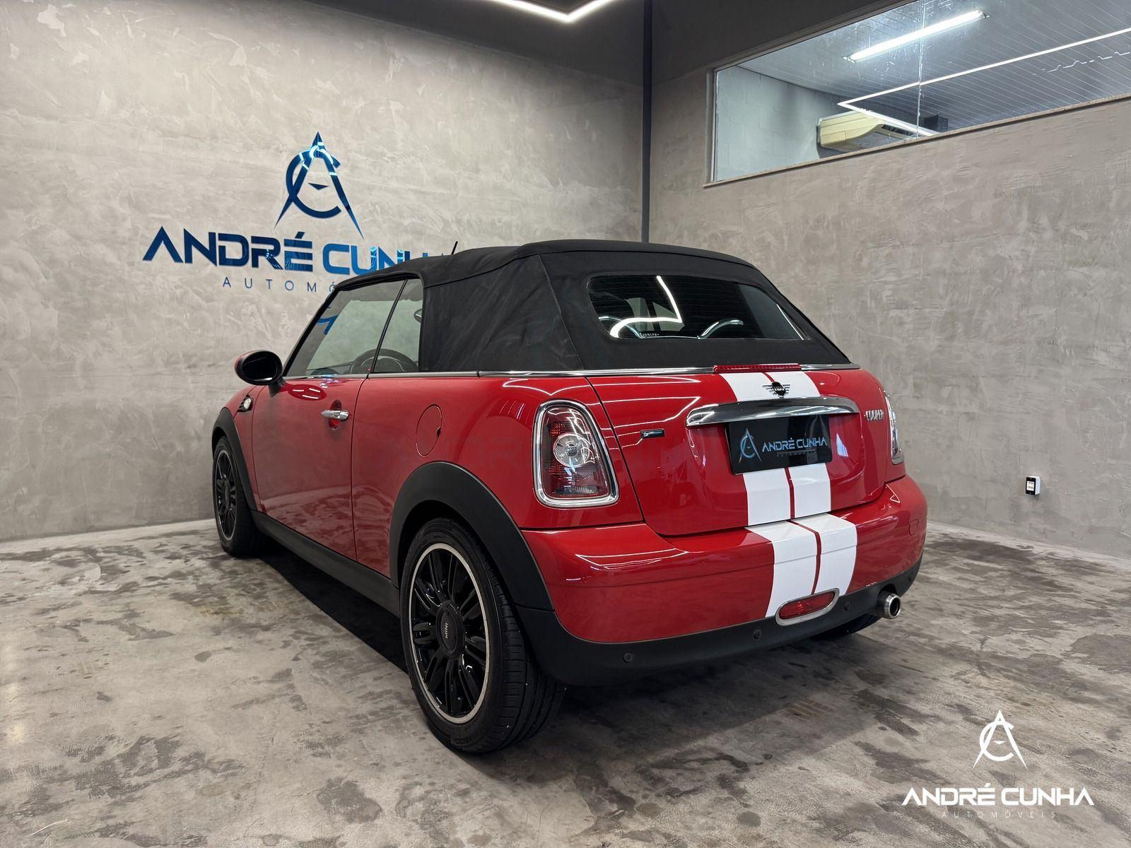 Foto numero 4 do veiculo Mini Cooper Cabrio 1.6 Aut.  - Vermelha - 2010/2011