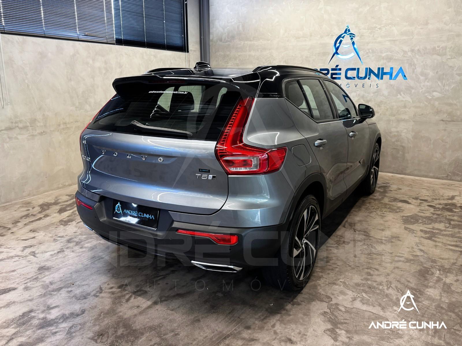 Foto numero 7 do veiculo Volvo XC 40 T-5 R-DESIGN 2.0 252cv AWD  - Cinza - 2018/2019