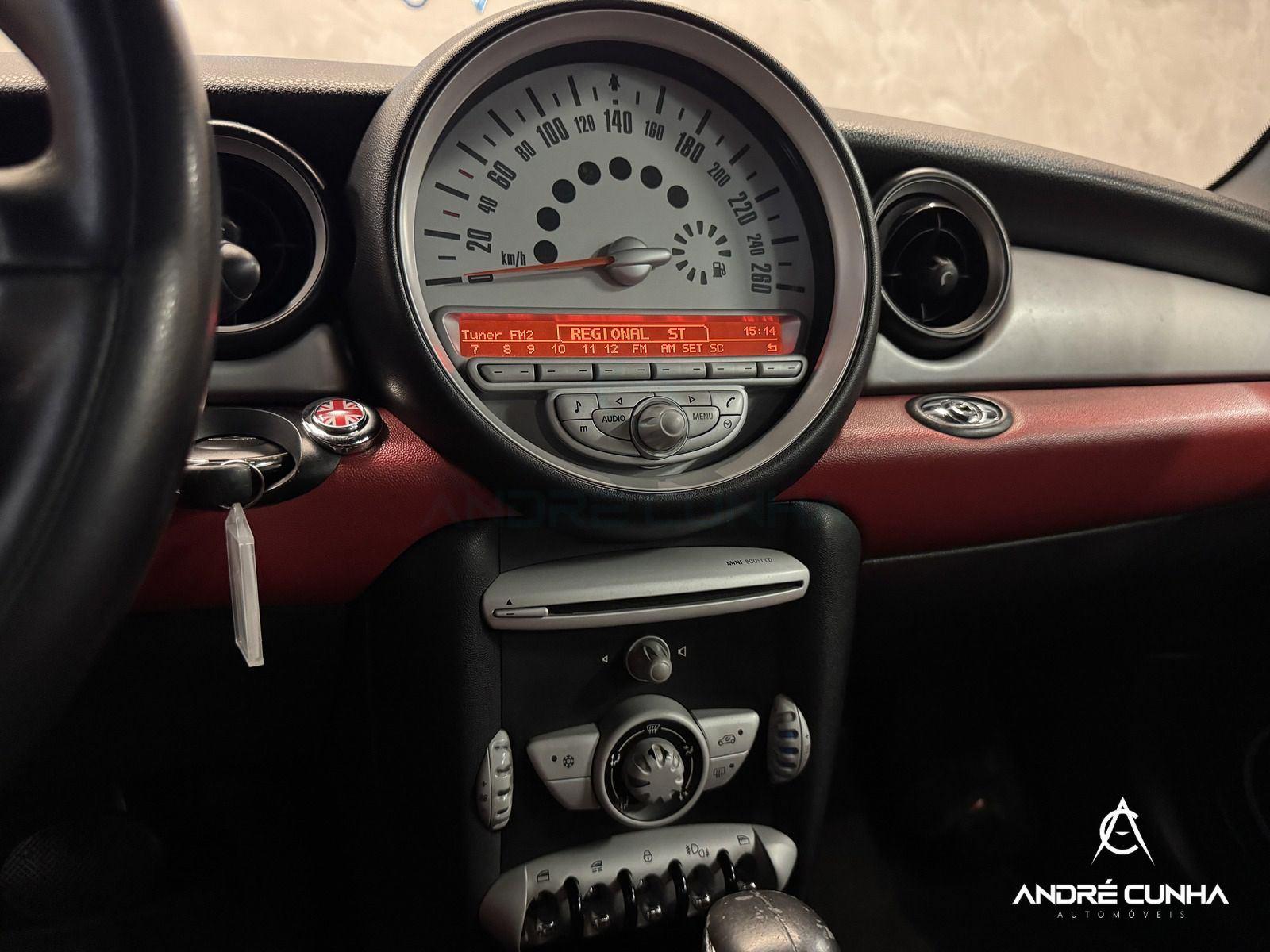 Foto numero 12 do veiculo Mini Cooper Cabrio 1.6 Aut.  - Vermelha - 2010/2011