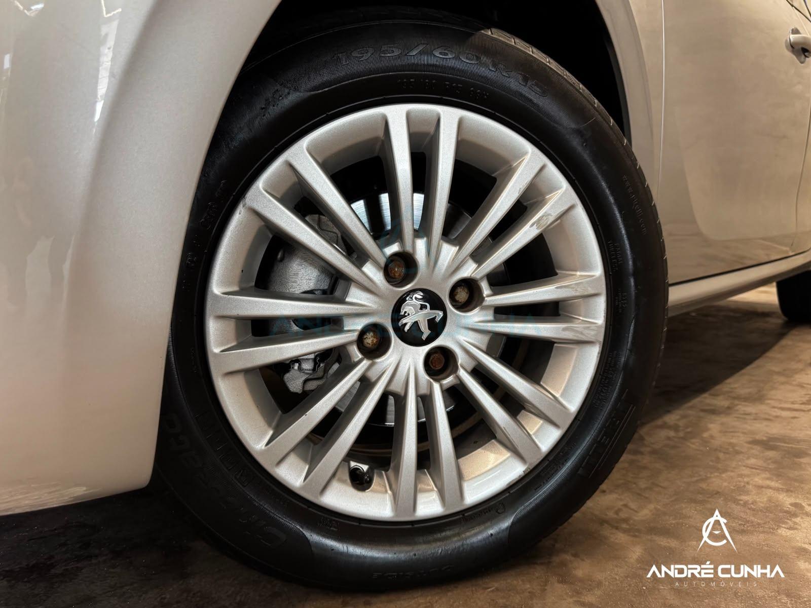 Foto numero 8 do veiculo Peugeot 208 Active Pack 1.6 Flex 16V 5p Aut.  - Prata - 2019/2020