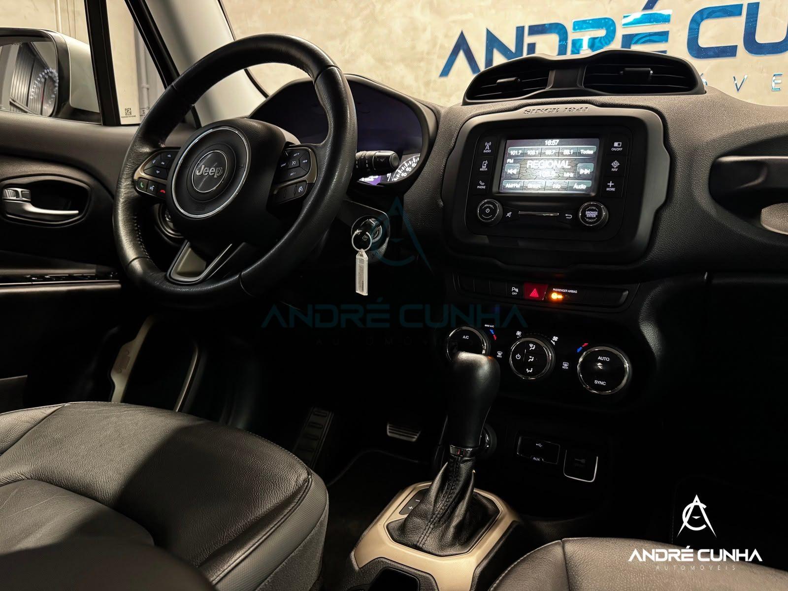 Foto numero 10 do veiculo Jeep Renegade Longitude 2.0 4x4 TB Diesel Aut  - Prata - 2018/2018