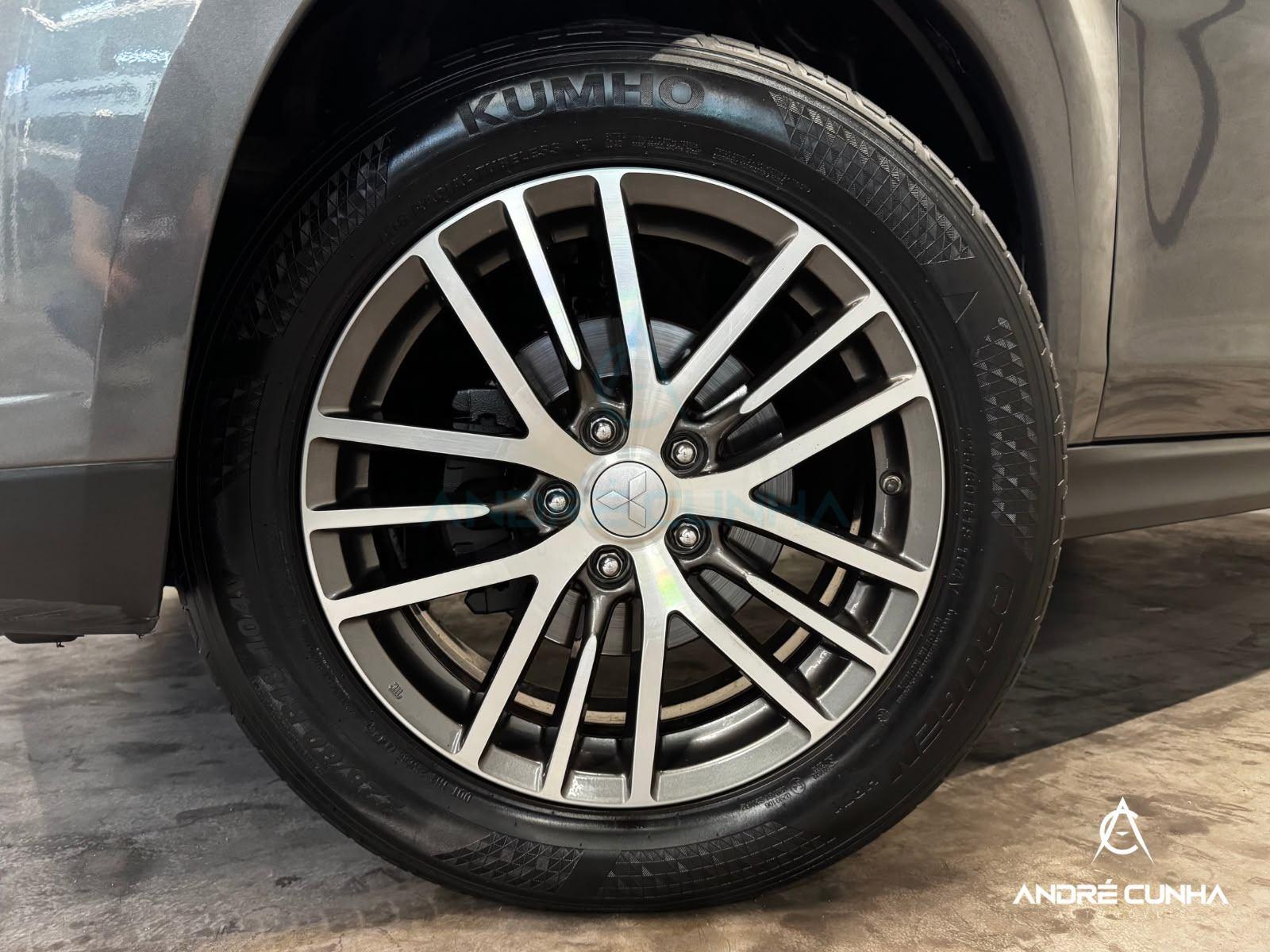 Foto numero 8 do veiculo Mitsubishi ASX 2.0 16V 4x2 Flex Aut.  - Cinza - 2018/2019