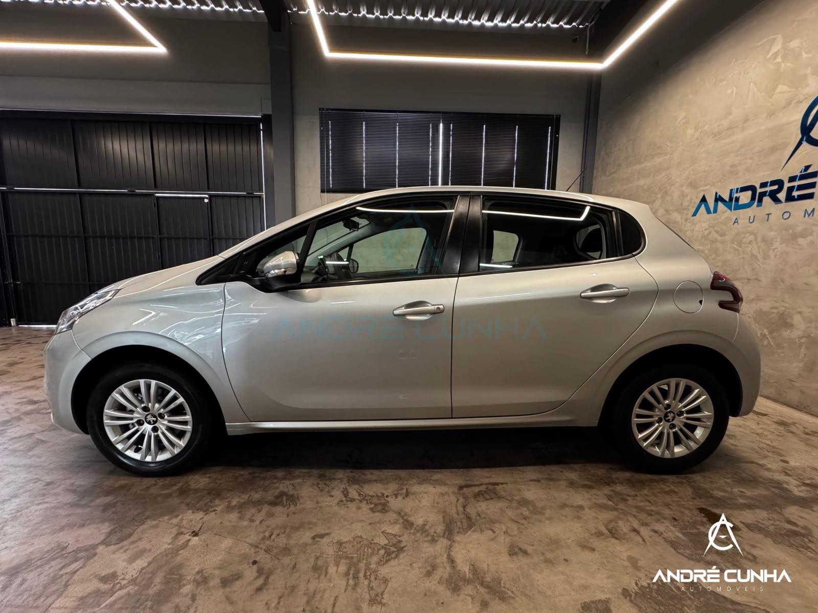 Foto numero 3 do veiculo Peugeot 208 Active Pack 1.6 Flex 16V 5p Aut.  - Prata - 2019/2020