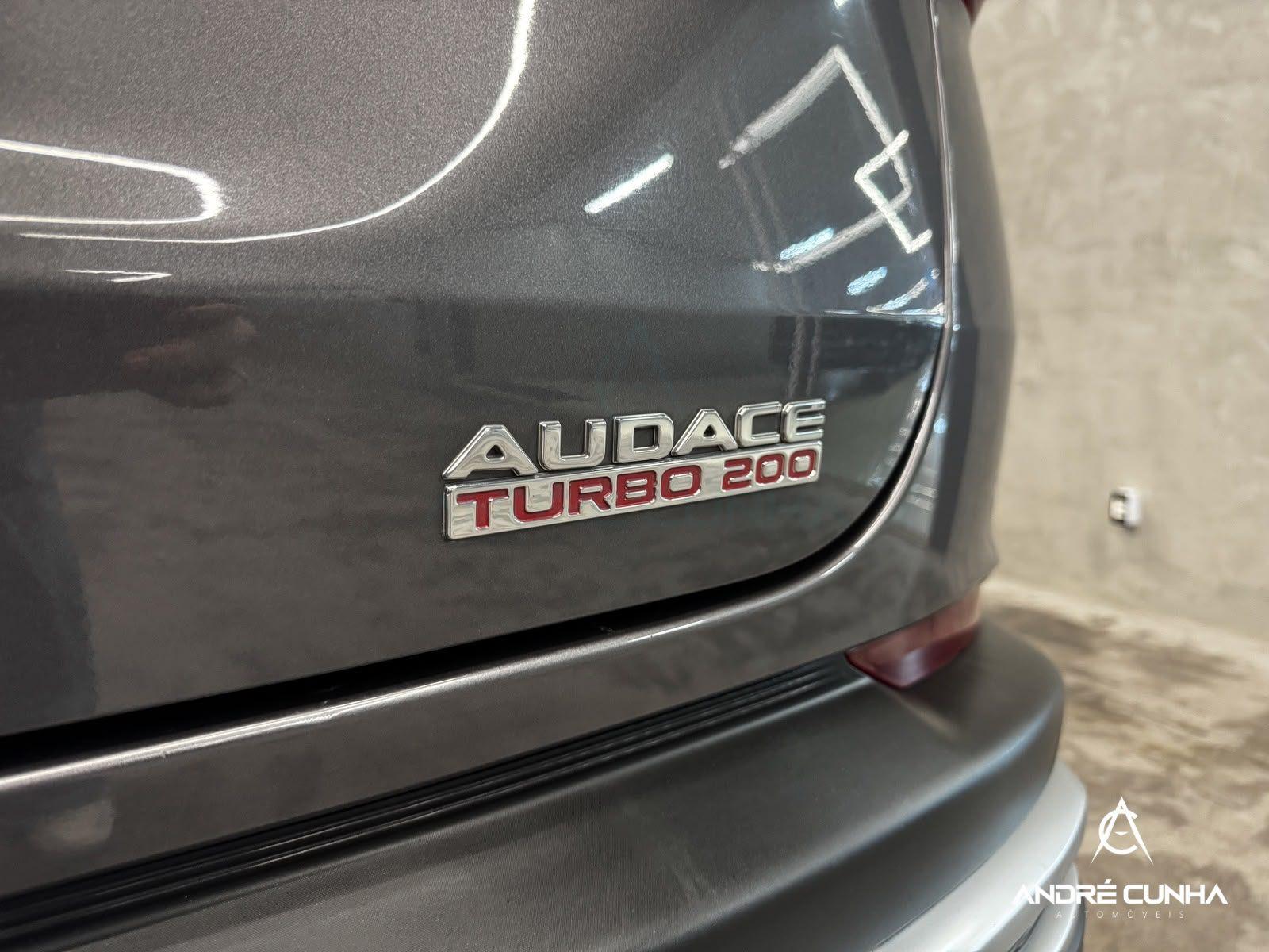 Foto numero 18 do veiculo Fiat Fastback Audace 1.0 200 T. Flex Aut  - Cinza - 2022/2023