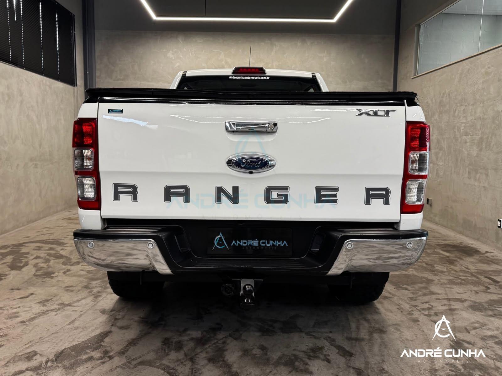 Foto numero 5 do veiculo Ford Ranger XLT 3.2 20V 4x4 CD Diesel Aut.  - Branca - 2019/2019