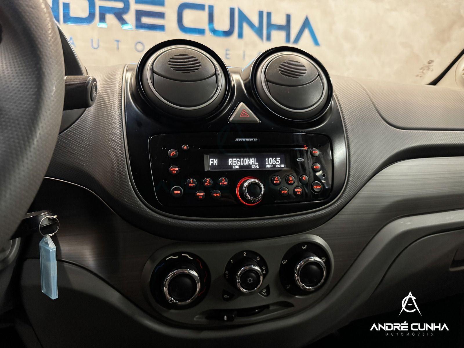 Foto numero 12 do veiculo Fiat Palio ATTRA./ITÁLIA 1.4 EVO F.Flex 8V 5p  - Cinza - 2014/2015