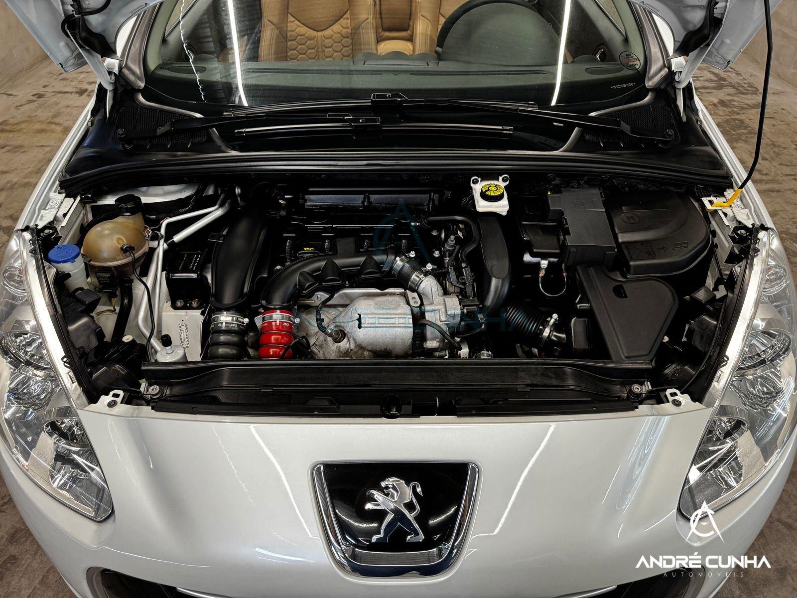 Foto numero 18 do veiculo Peugeot 308 CC 1.6 Turbo 16V 2p Aut.  - Branca - 2012/2013