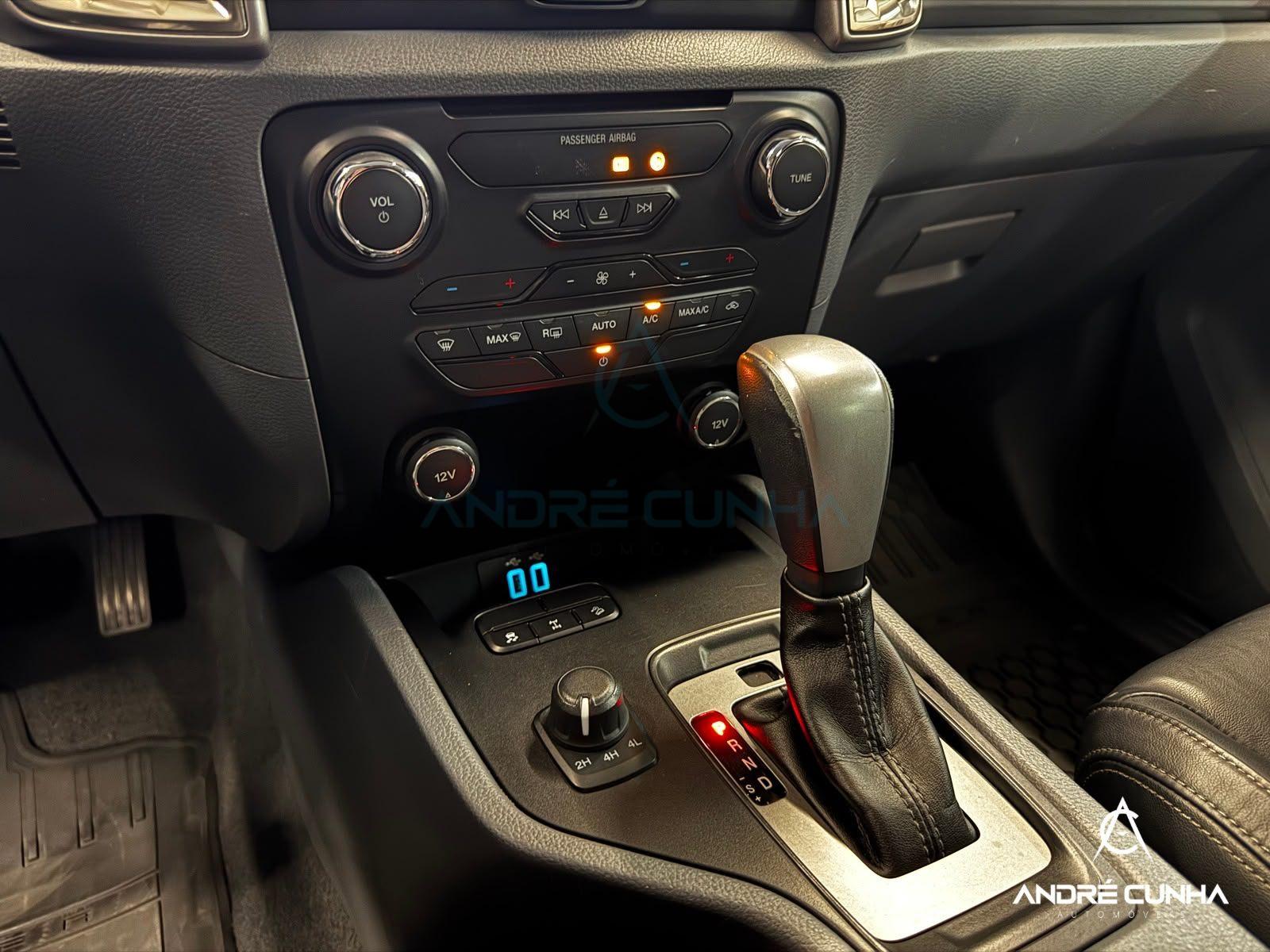 Foto numero 12 do veiculo Ford Ranger XLT 3.2 20V 4x4 CD Diesel Aut.  - Branca - 2019/2019