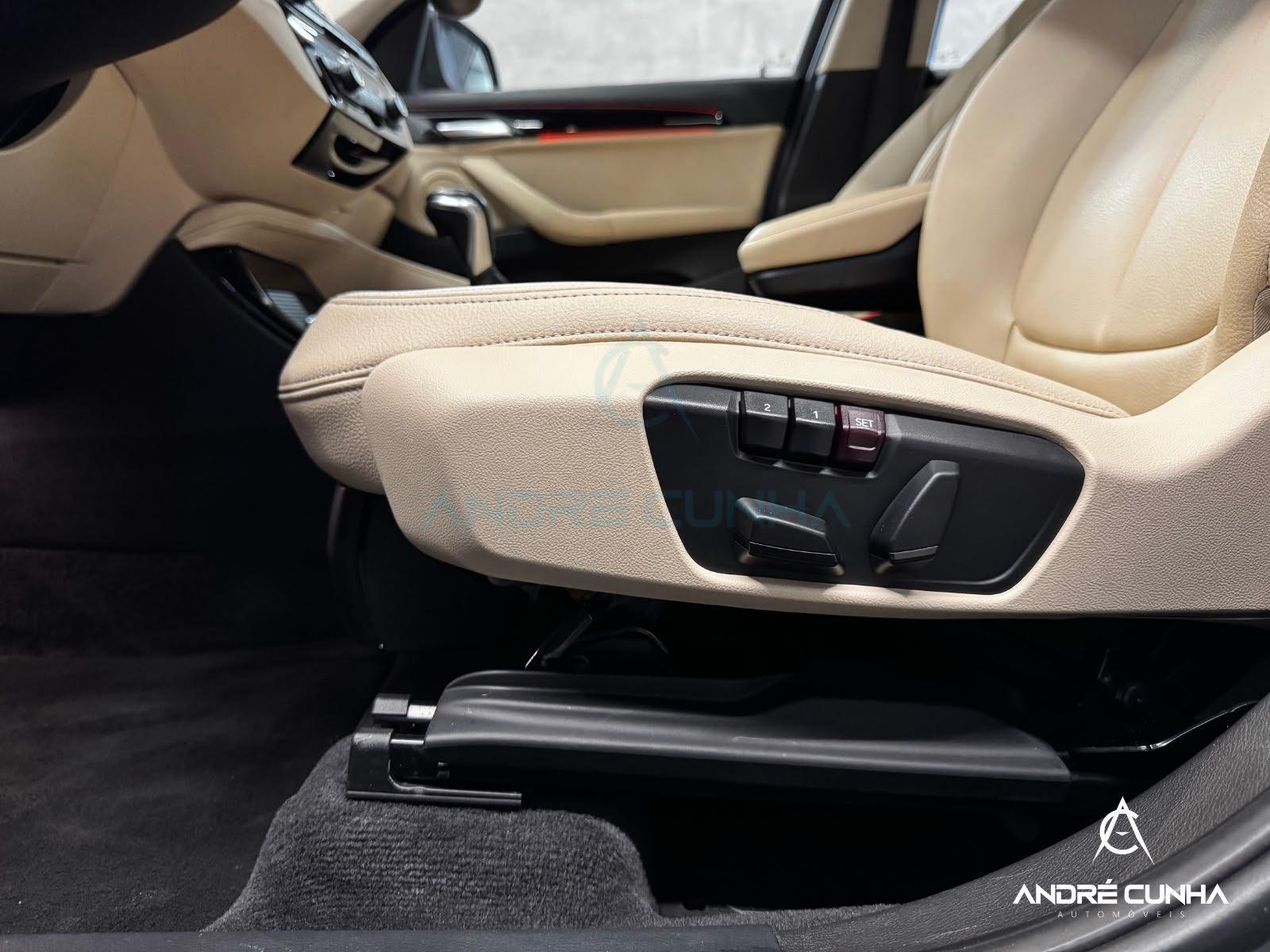 Foto numero 13 do veiculo BMW X1 SDRIVE 20i 2.0/2.0 TB Acti.Flex Aut.  - Cinza - 2017/2018