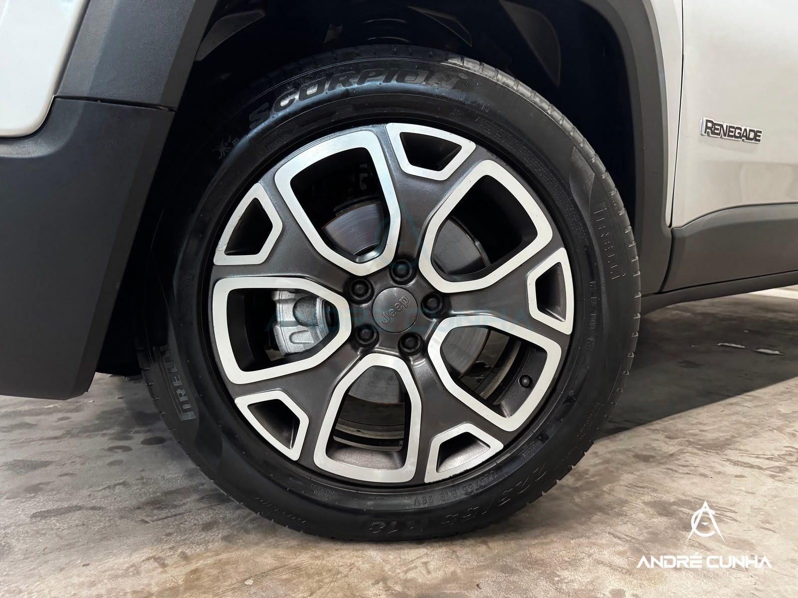 Foto numero 8 do veiculo Jeep Renegade Longitude 2.0 4x4 TB Diesel Aut  - Prata - 2018/2018