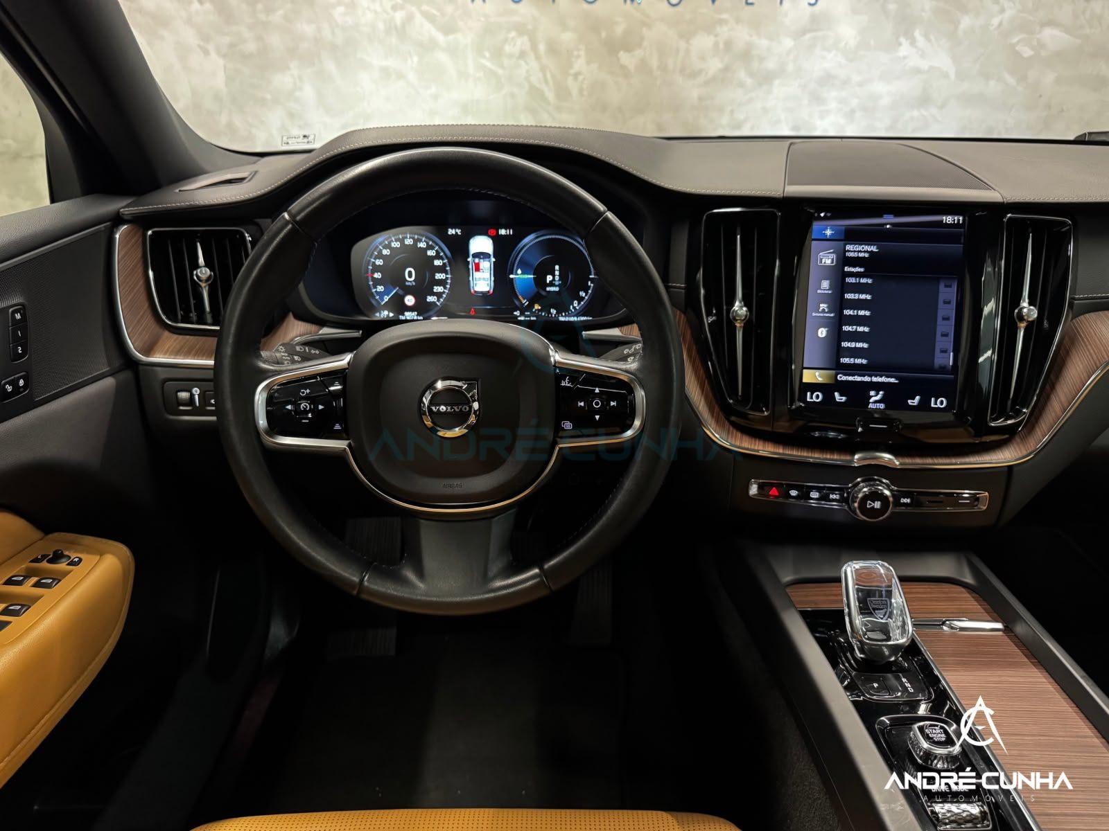 Foto numero 11 do veiculo Volvo XC60 60 T-8 INSCRIPTION 2.0 (Híbrido)  - Cinza - 2021/2021