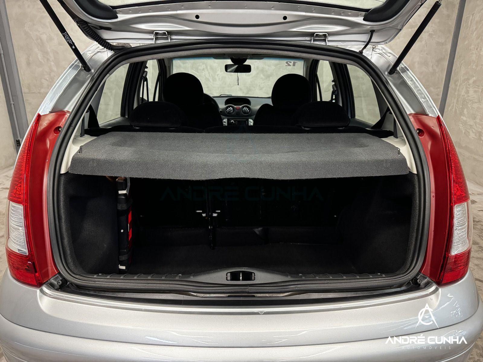 Foto numero 16 do veiculo Citroën C3 Excl. 1.6 VTi Flex Start 16V 5p Aut. - Prata - 2011/2012