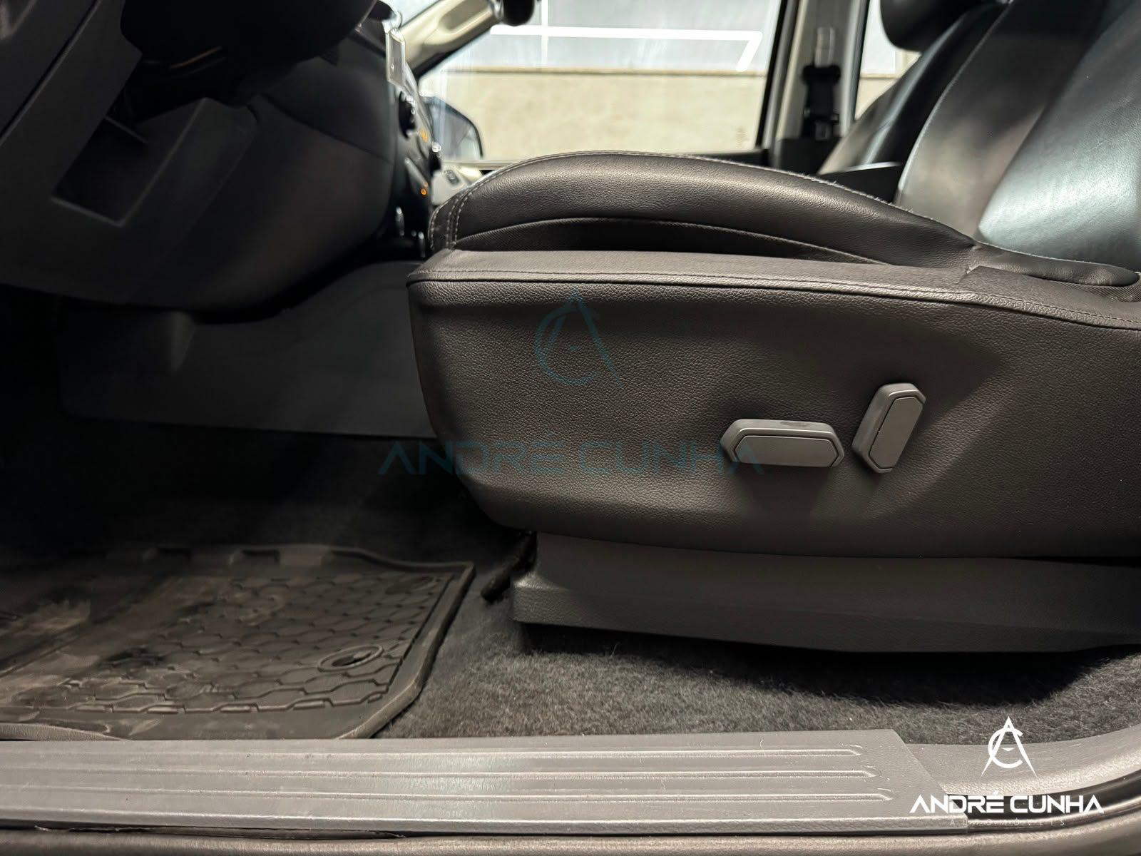 Foto numero 13 do veiculo Ford Ranger XLT 3.2 20V 4x4 CD Diesel Aut.  - Branca - 2019/2019