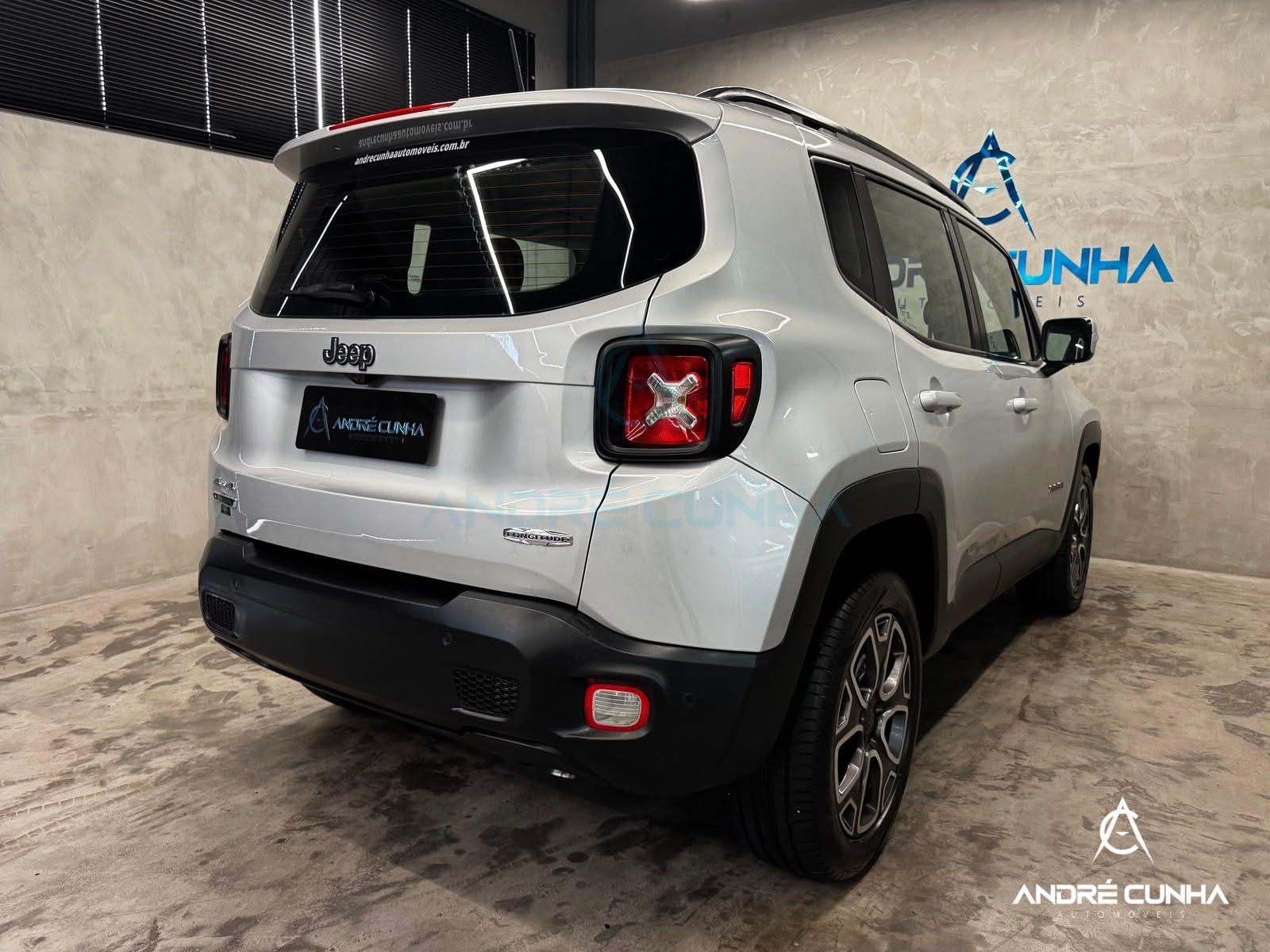 Foto numero 6 do veiculo Jeep Renegade Longitude 2.0 4x4 TB Diesel Aut  - Prata - 2018/2018