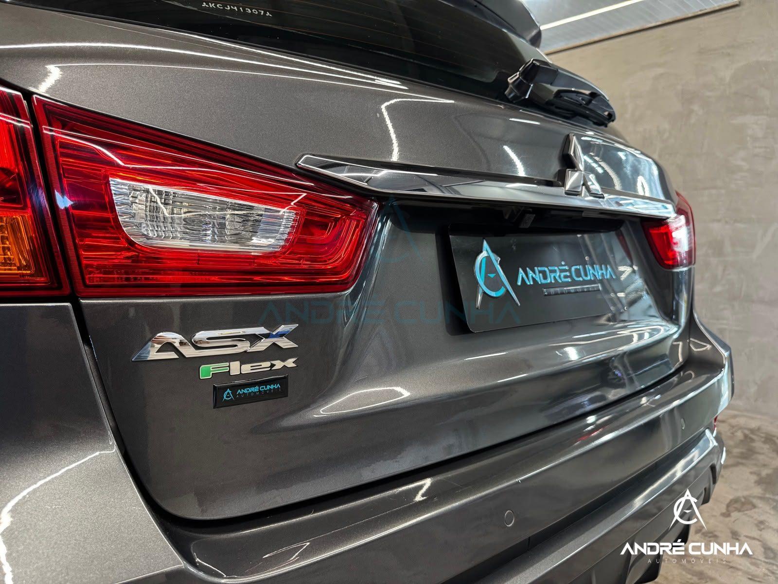 Foto numero 16 do veiculo Mitsubishi ASX 2.0 16V 4x2 Flex Aut.  - Cinza - 2018/2019