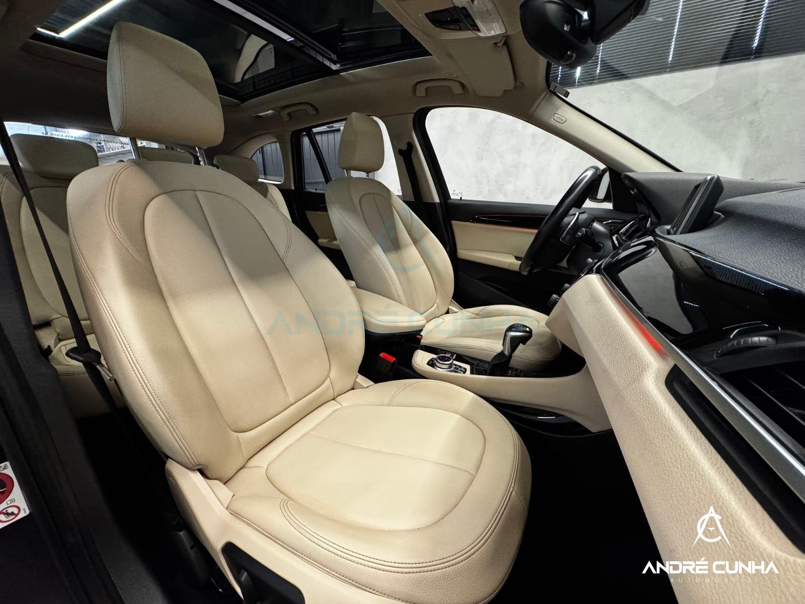 Foto numero 14 do veiculo BMW X1 SDRIVE 20i 2.0/2.0 TB Acti.Flex Aut.  - Cinza - 2017/2018