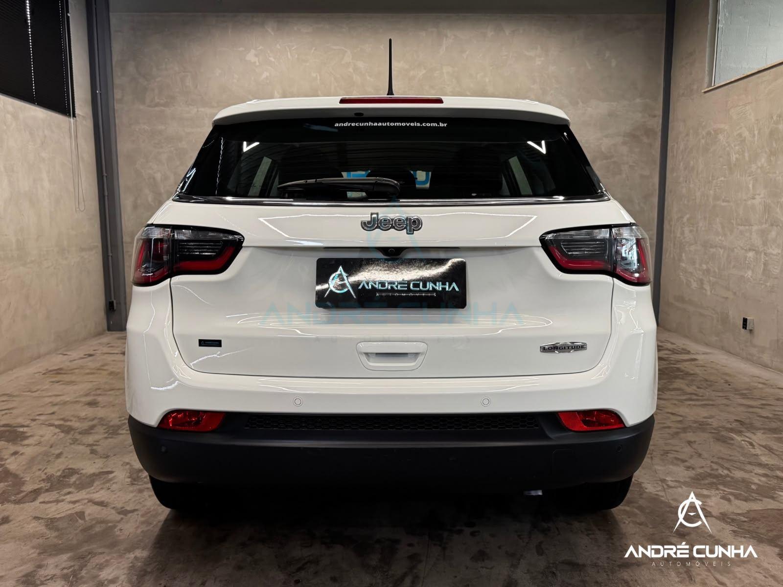 Foto numero 5 do veiculo Jeep Compass LONGITUDE 2.0 4x2 Flex 16V Aut.  - Branca - 2017/2018