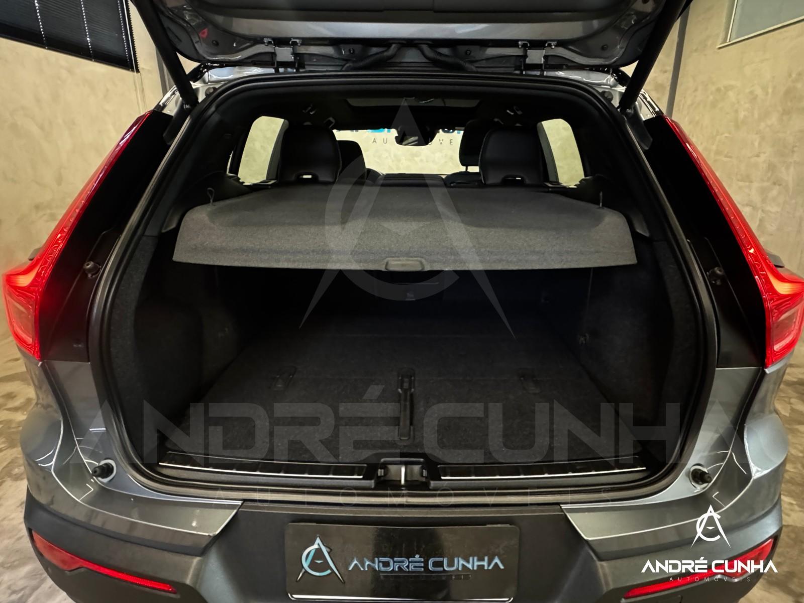 Foto numero 17 do veiculo Volvo XC 40 T-5 R-DESIGN 2.0 252cv AWD  - Cinza - 2018/2019