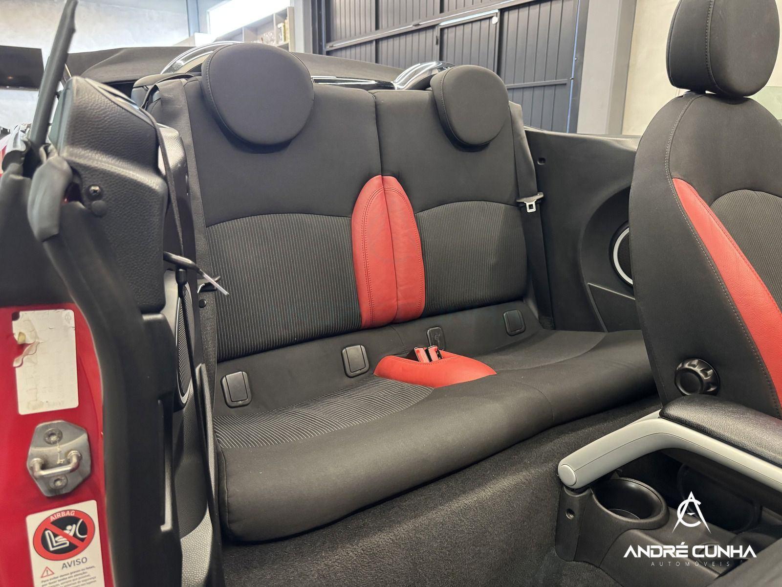 Foto numero 16 do veiculo Mini Cooper Cabrio 1.6 Aut.  - Vermelha - 2010/2011