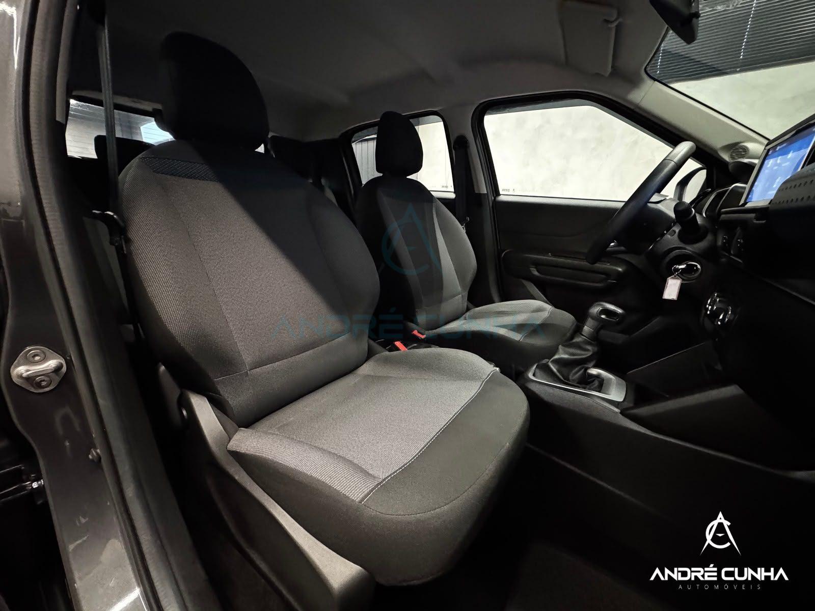 Foto numero 14 do veiculo Citroën C3 Feel 1.0 Flex 6V 5p Mec.  - Cinza - 2024/2025