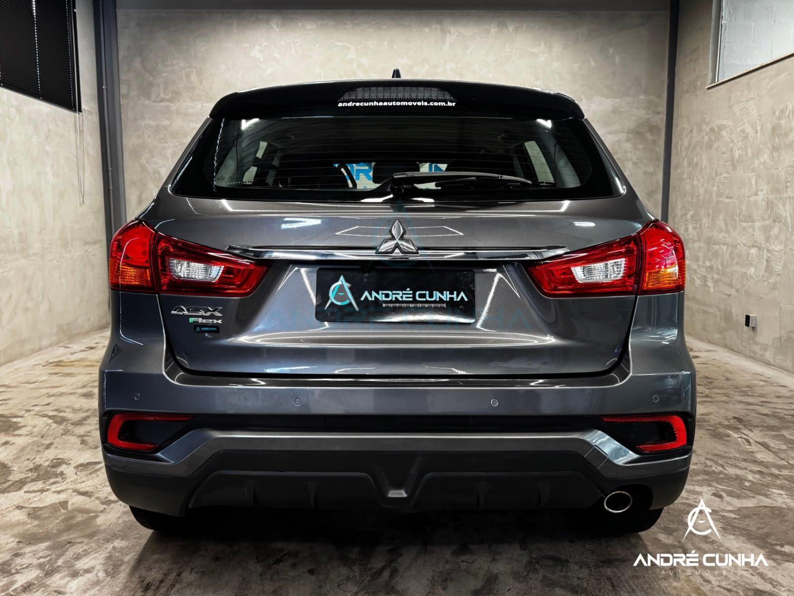 Foto numero 5 do veiculo Mitsubishi ASX 2.0 16V 4x2 Flex Aut.  - Cinza - 2018/2019