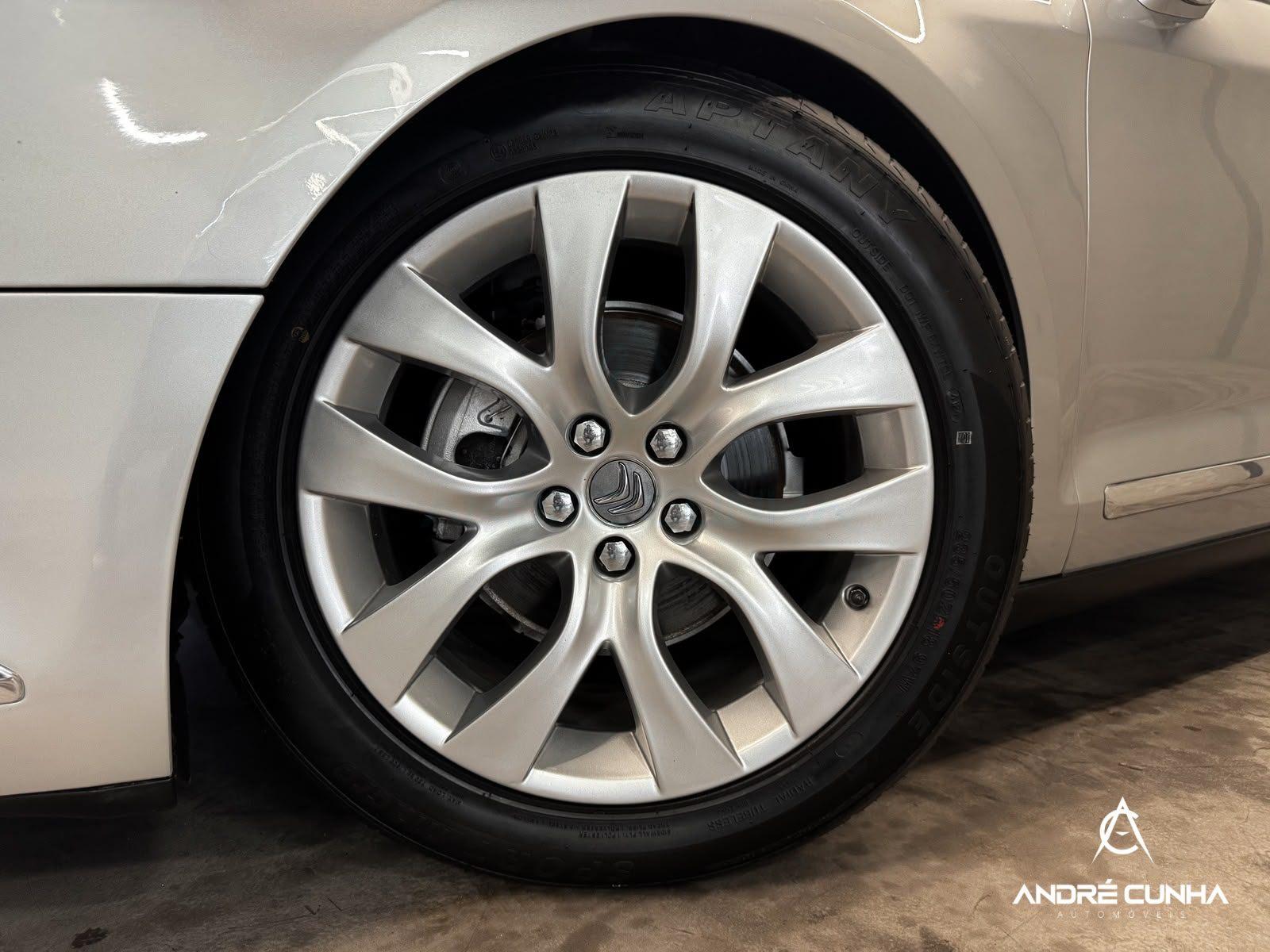 Foto numero 8 do veiculo Citroën C5 Tourer Exclusive 2.0 16V 5p Aut. 2011 - Prata - 2010/2011