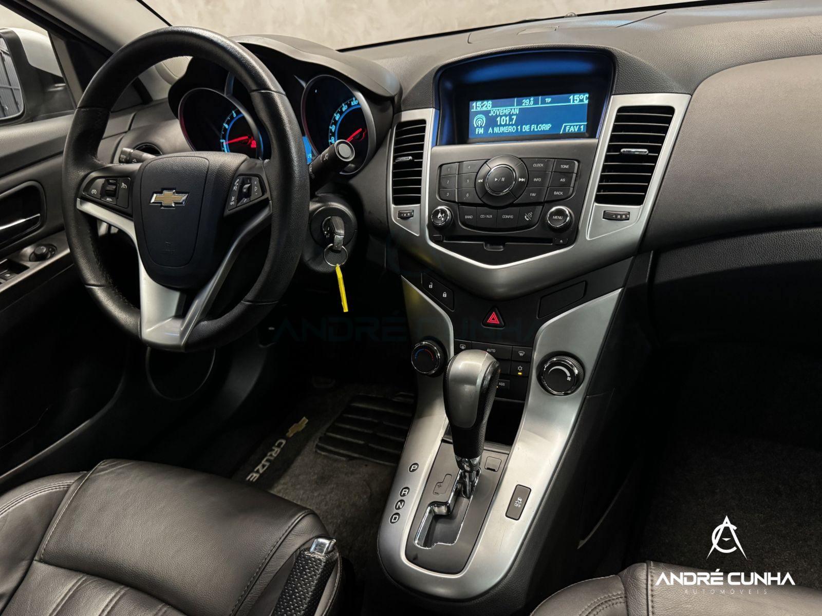 Foto numero 9 do veiculo Chevrolet Cruze LT 1.8 16V FlexPower 4p Aut.  - Prata - 2014/2014