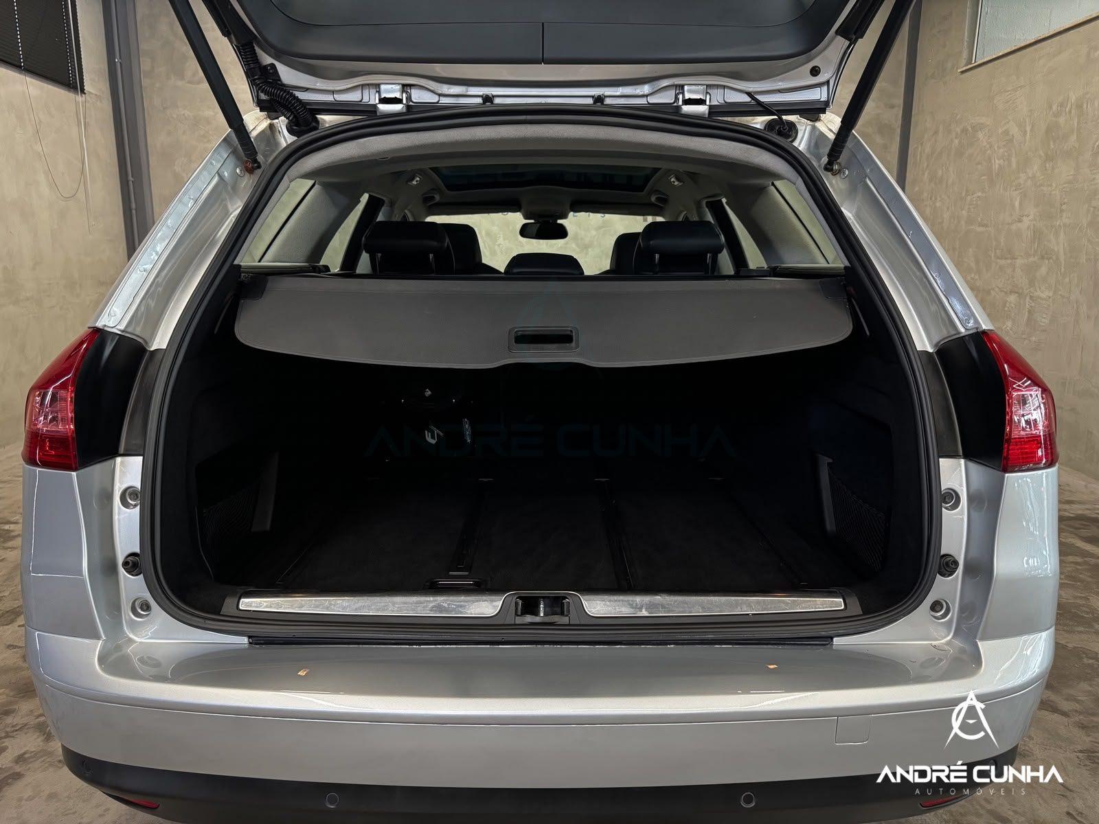 Foto numero 16 do veiculo Citroën C5 Tourer Exclusive 2.0 16V 5p Aut. 2011 - Prata - 2010/2011