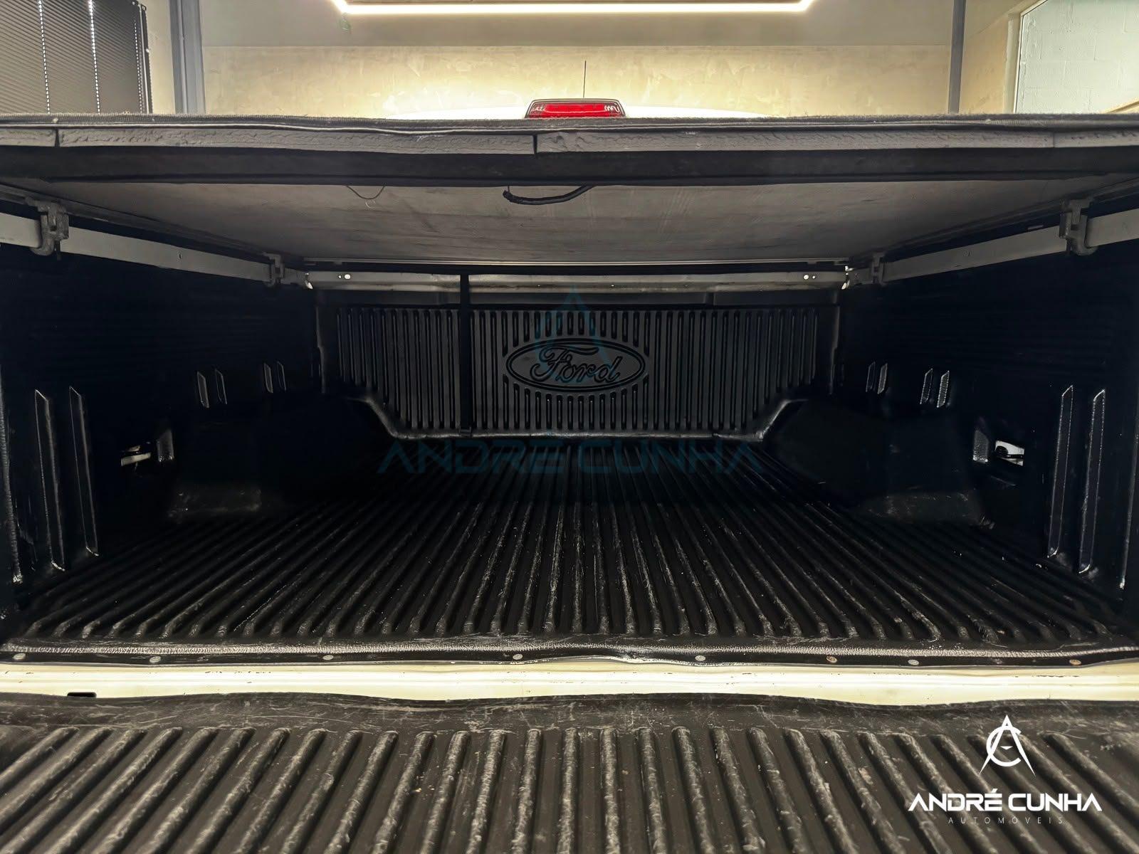 Foto numero 16 do veiculo Ford Ranger XLT 3.2 20V 4x4 CD Diesel Aut.  - Branca - 2019/2019