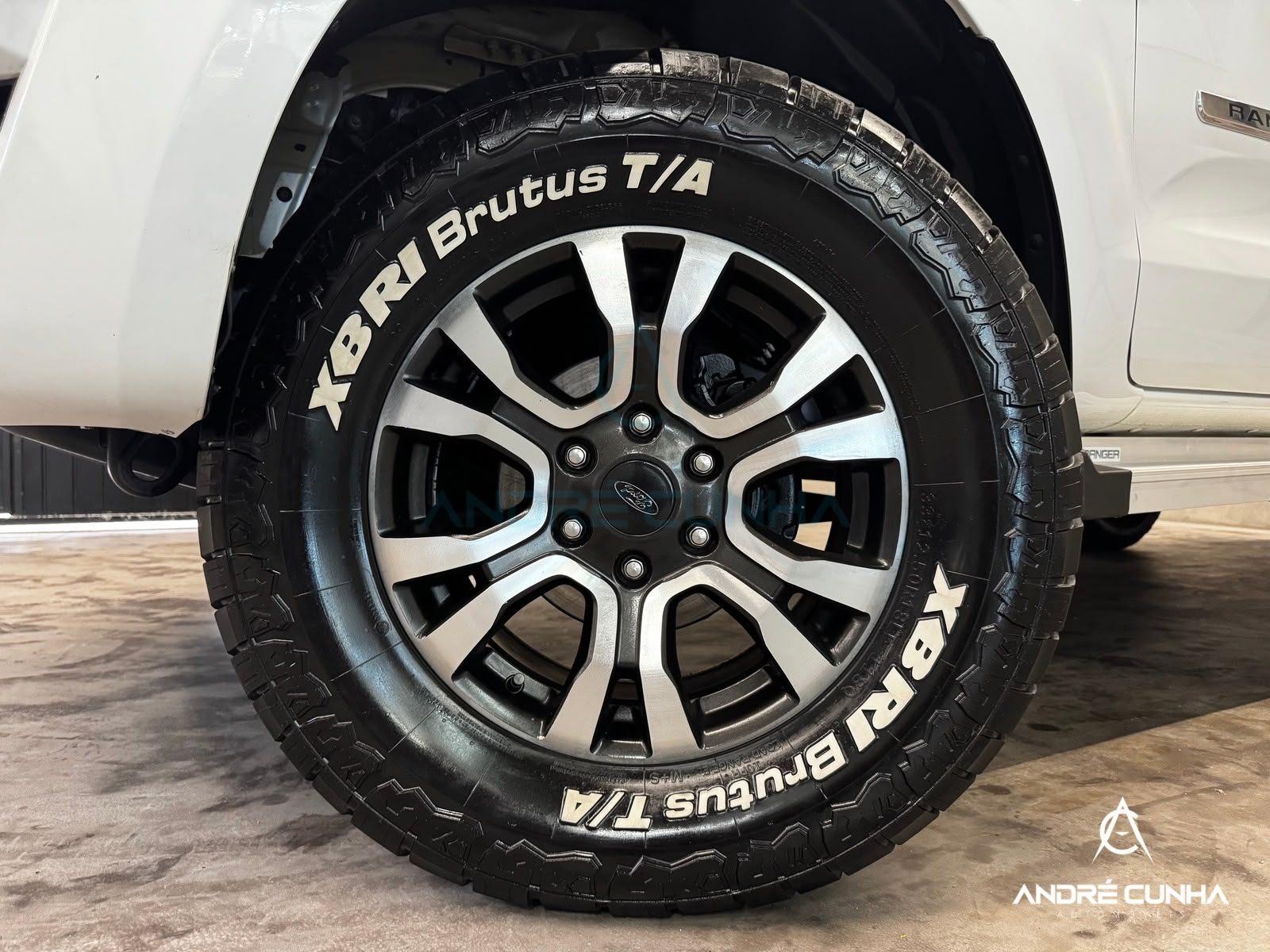 Foto numero 8 do veiculo Ford Ranger XLT 3.2 20V 4x4 CD Diesel Aut.  - Branca - 2019/2019