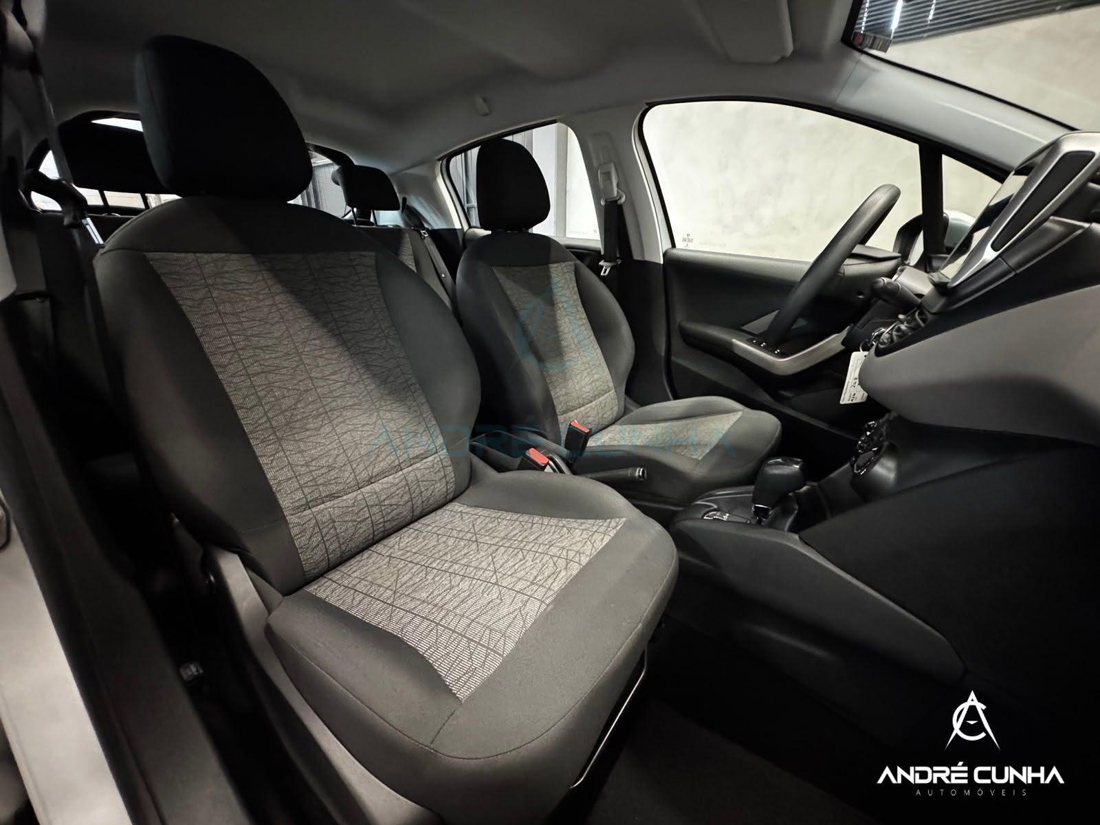 Foto numero 14 do veiculo Peugeot 208 Active Pack 1.6 Flex 16V 5p Aut.  - Prata - 2019/2020