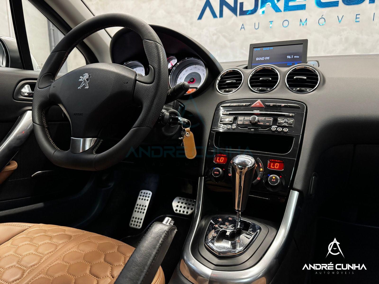 Foto numero 10 do veiculo Peugeot 308 CC 1.6 Turbo 16V 2p Aut.  - Branca - 2012/2013