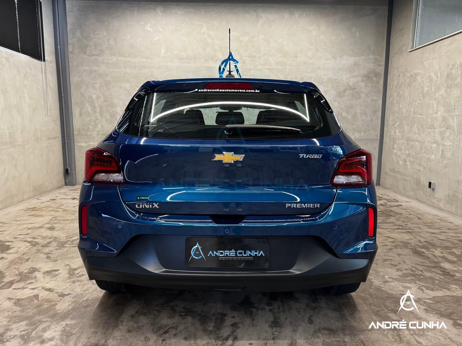 Foto numero 5 do veiculo Chevrolet Onix HATCH PREM. 1.0 12V TB Flex 5p Aut.  - Azul - 2023/2024