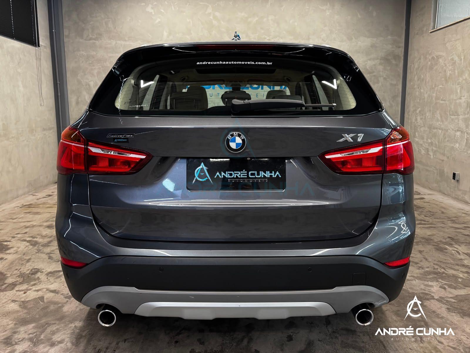 Foto numero 5 do veiculo BMW X1 SDRIVE 20i 2.0/2.0 TB Acti.Flex Aut.  - Cinza - 2017/2018