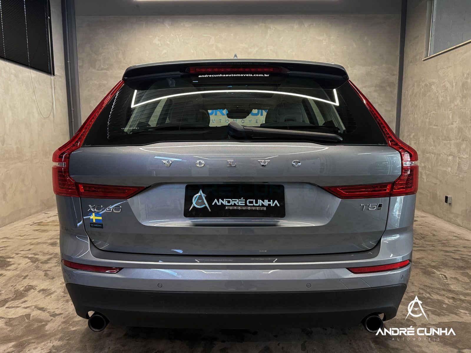 Foto numero 5 do veiculo Volvo XC60 T-5 MOMENTUM 2.0 254cv AWD 5p  - Cinza - 2018/2019