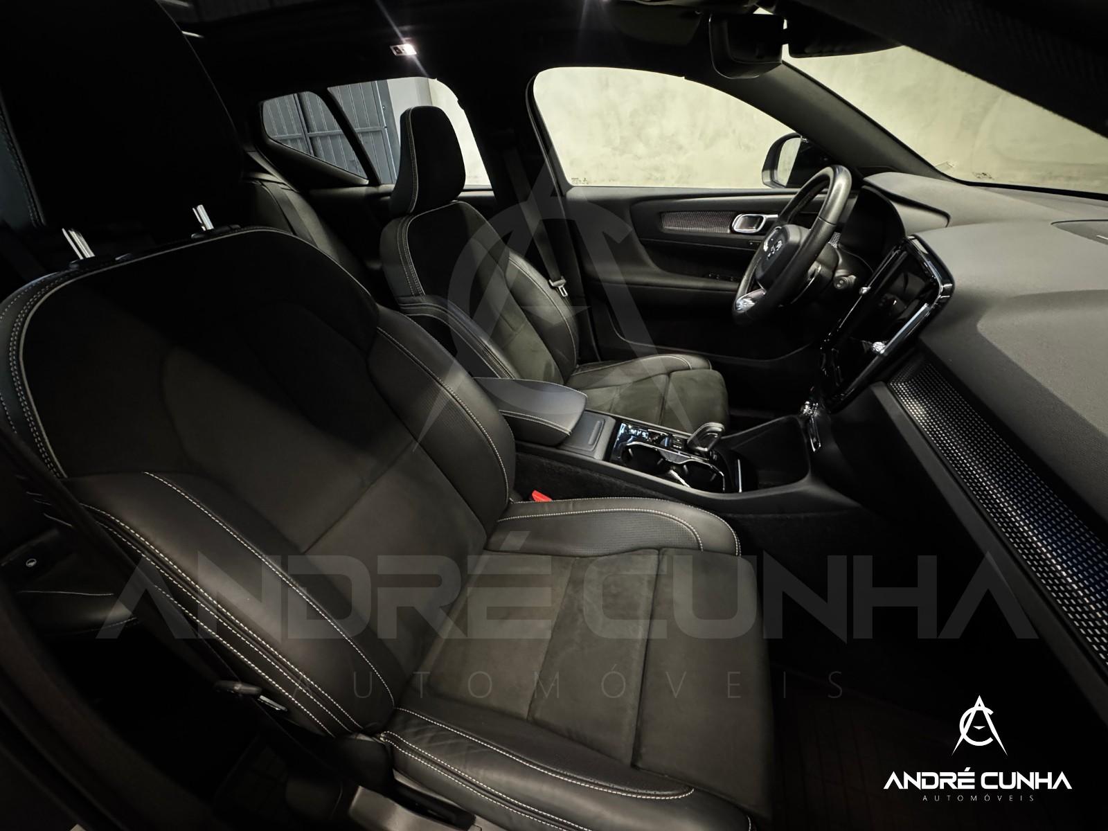 Foto numero 14 do veiculo Volvo XC 40 T-5 R-DESIGN 2.0 252cv AWD  - Cinza - 2018/2019