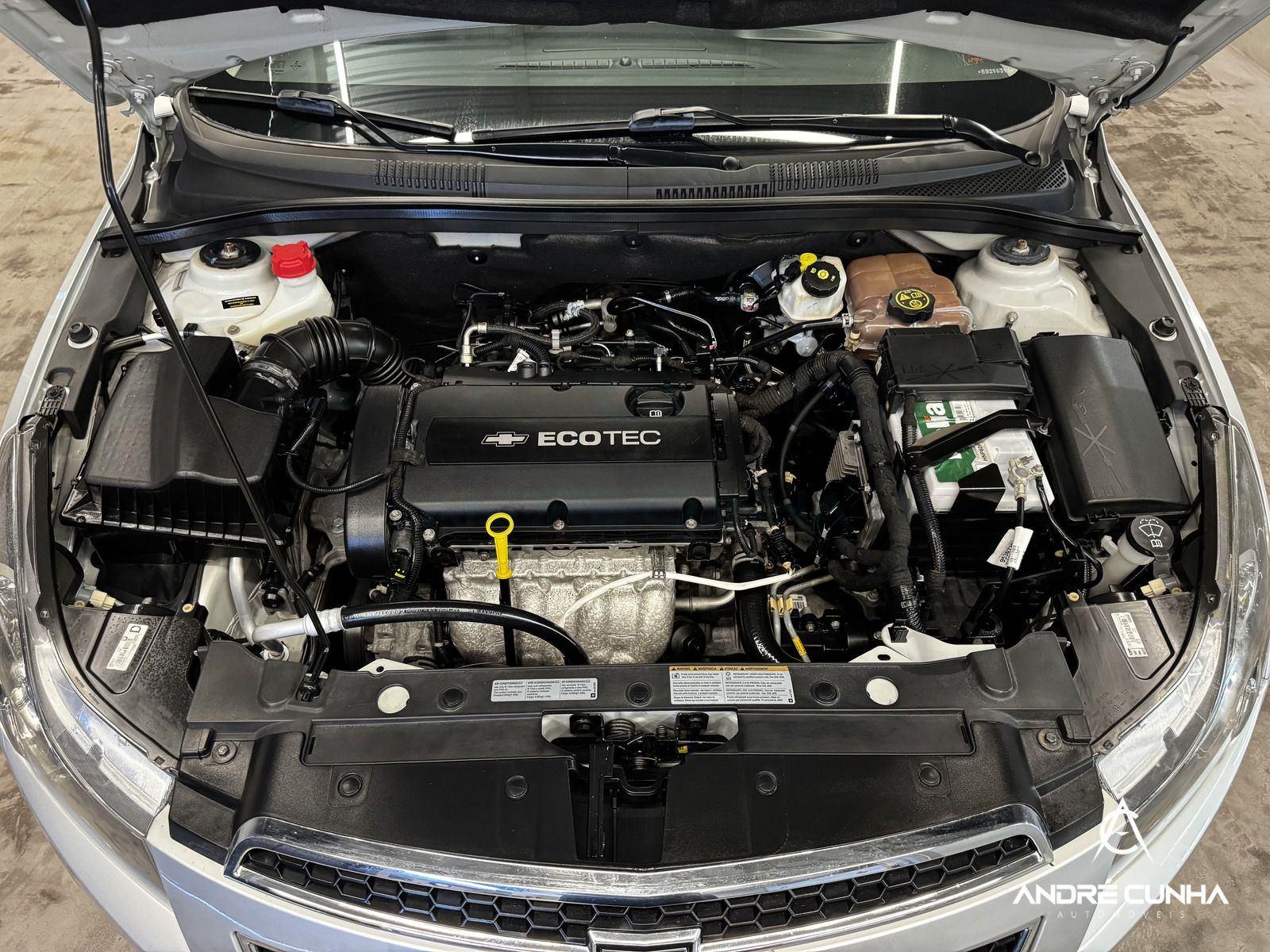 Foto numero 14 do veiculo Chevrolet Cruze LT 1.8 16V FlexPower 4p Aut.  - Prata - 2014/2014
