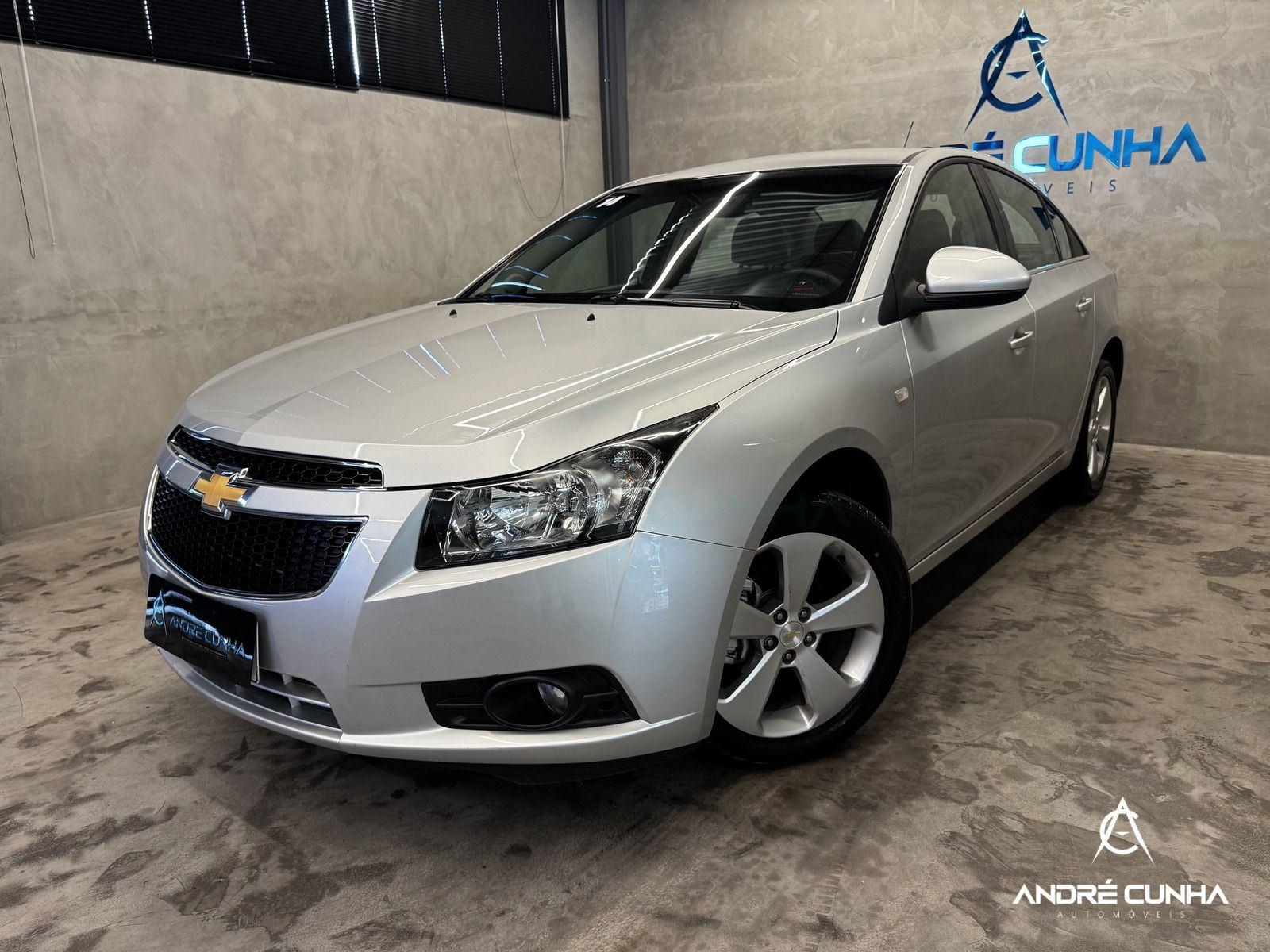 Foto numero 2 do veiculo Chevrolet Cruze LT 1.8 16V FlexPower 4p Aut.  - Prata - 2014/2014