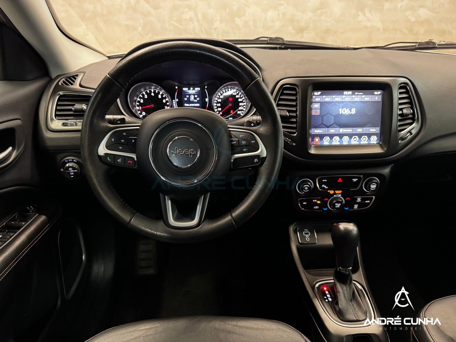 Foto numero 11 do veiculo Jeep Compass LONGITUDE 2.0 4x2 Flex 16V Aut.  - Branca - 2017/2018