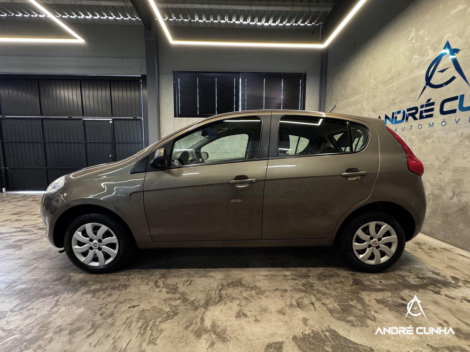 Foto numero 3 do veiculo Fiat Palio ATTRA./ITÁLIA 1.4 EVO F.Flex 8V 5p  - Cinza - 2014/2015