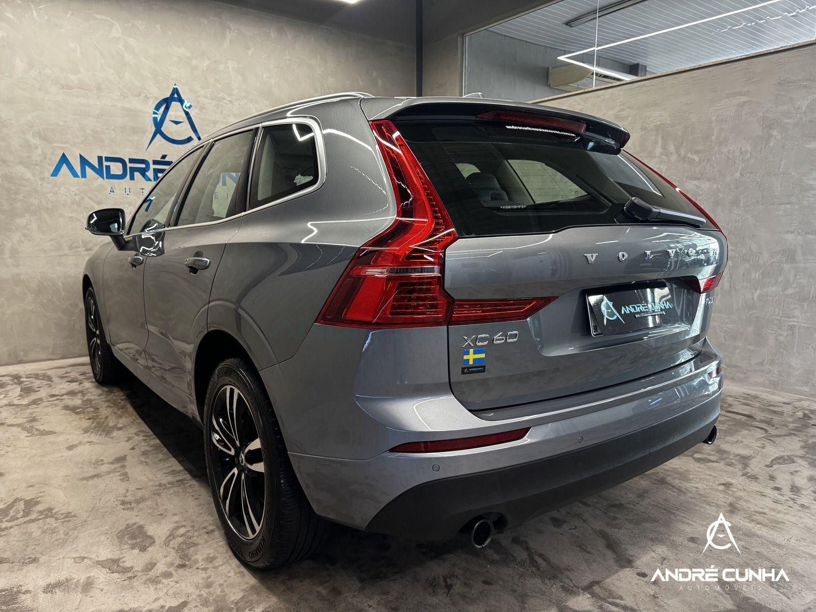 Foto numero 4 do veiculo Volvo XC60 T-5 MOMENTUM 2.0 254cv AWD 5p  - Cinza - 2018/2019